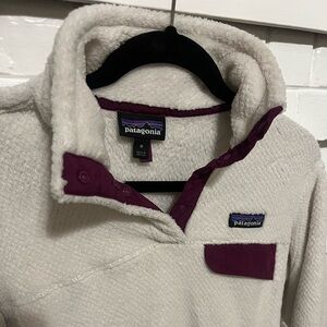 Patagonia Off-White and Maroon Fleece Jacket